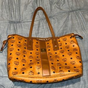 MCM Visettos tote bag ❤️